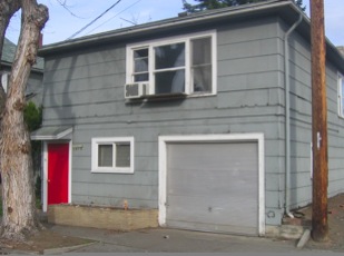 111 3rd St